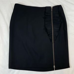 Banana Republic Stretch Size 10 Black Pencil Skirt - Zipper Slit - Ruffles